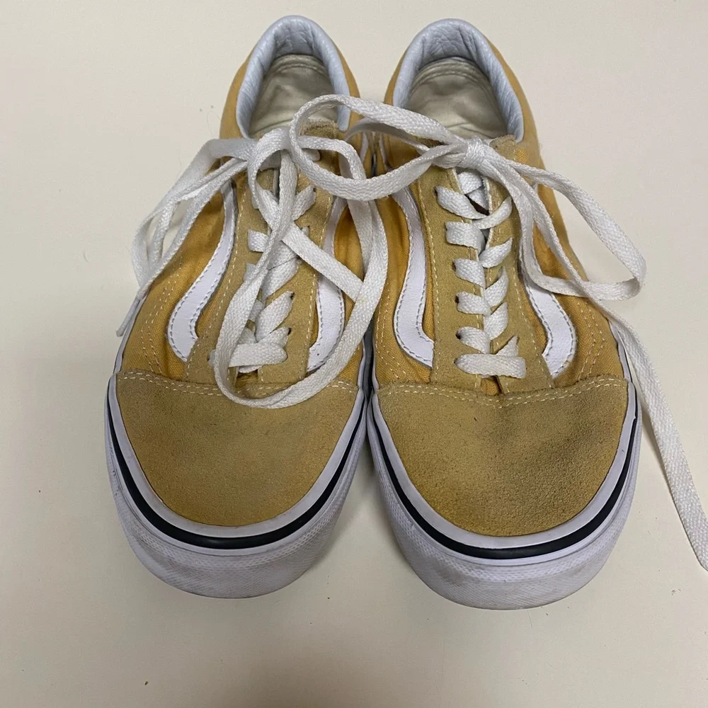 Vans Old Skool Yellow Suede/Canvas Sneakers Men’s 5.5‎ Women’s 7